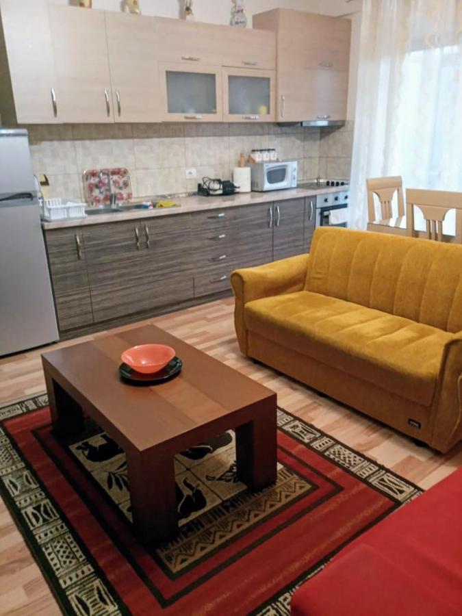 Silver Apartament Korce Extérieur photo